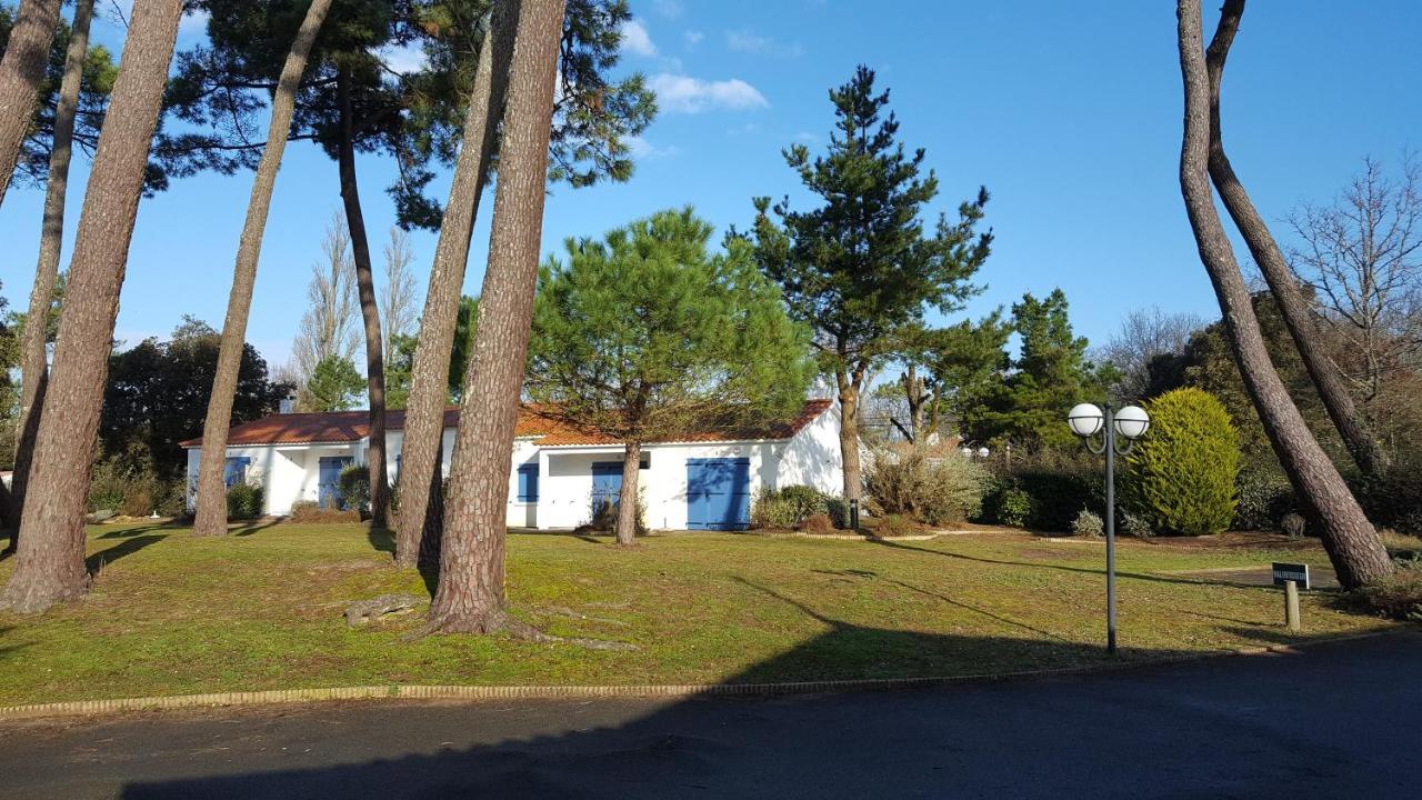 Ulvf Les Hibiscus Hotell Saint-Jean-de-Monts Eksteriør bilde